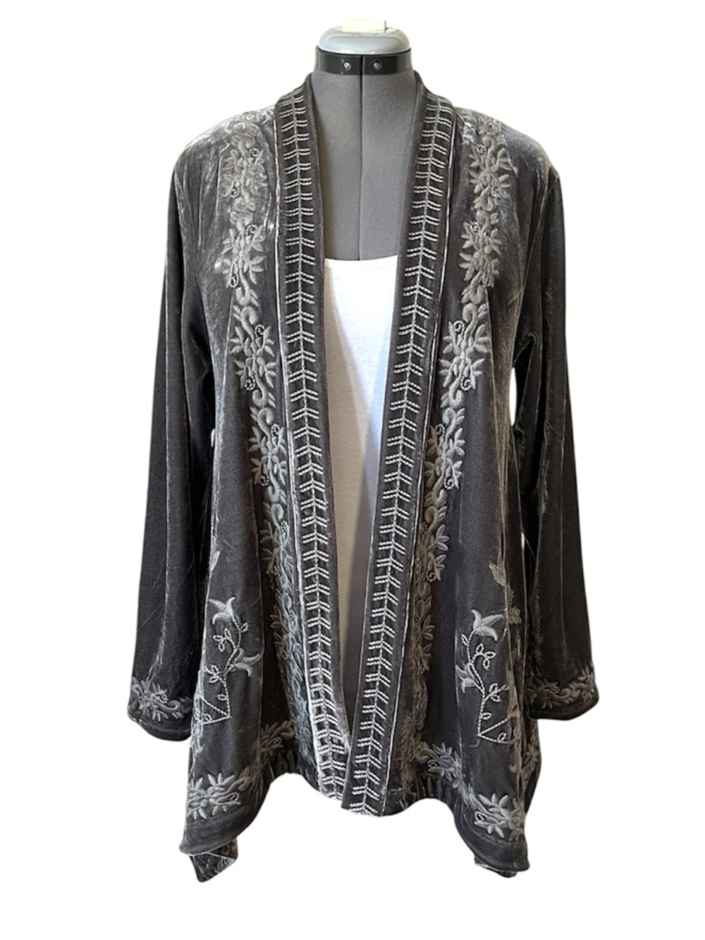 Paparazzi Embroidered velvet open front cardigan M